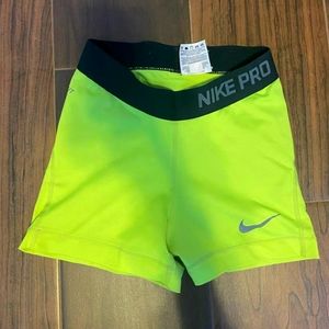 Nike pro